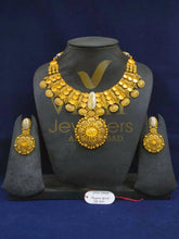 Light weight antique necklace set Sarafa Bazar India