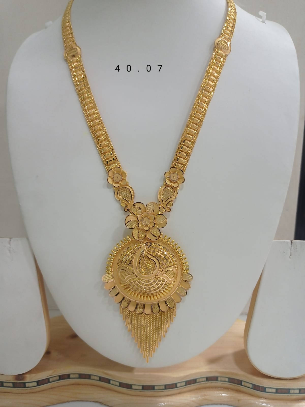 Gold Long Set Sarafa Bazar India