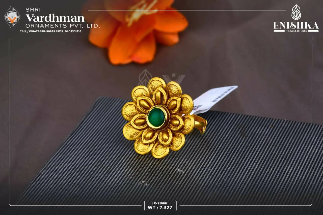 22kt Ladies Ring Sarafa Bazar India
